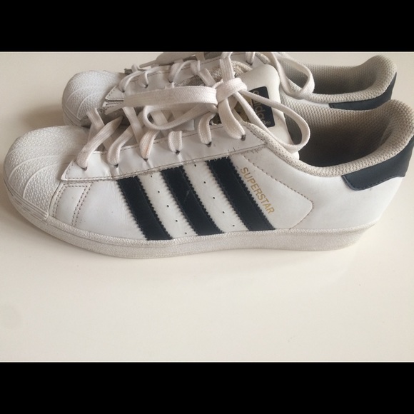 adidas Shoes - Adidas Superstar women’s size 7.5